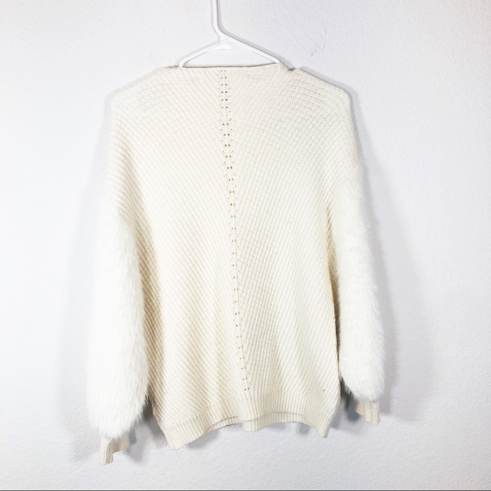 🔥Anthro Knitted & Knotted ivory soft eyelash sleeves sweater - Picture 7 of 12